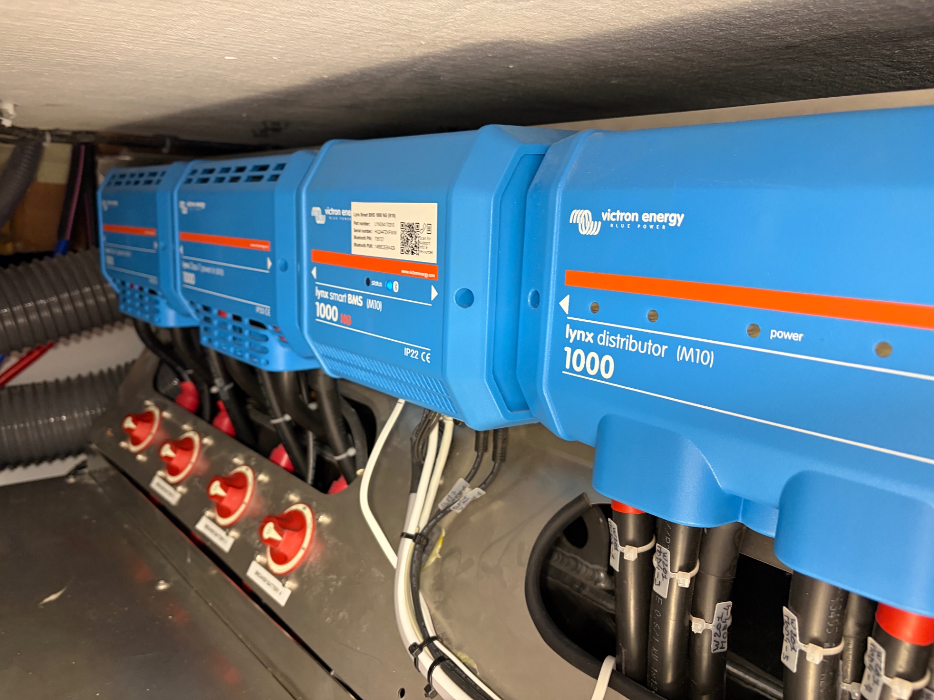 Victron Lynx Smart BMS and Lynx Distributor 1000 lithium power-management system