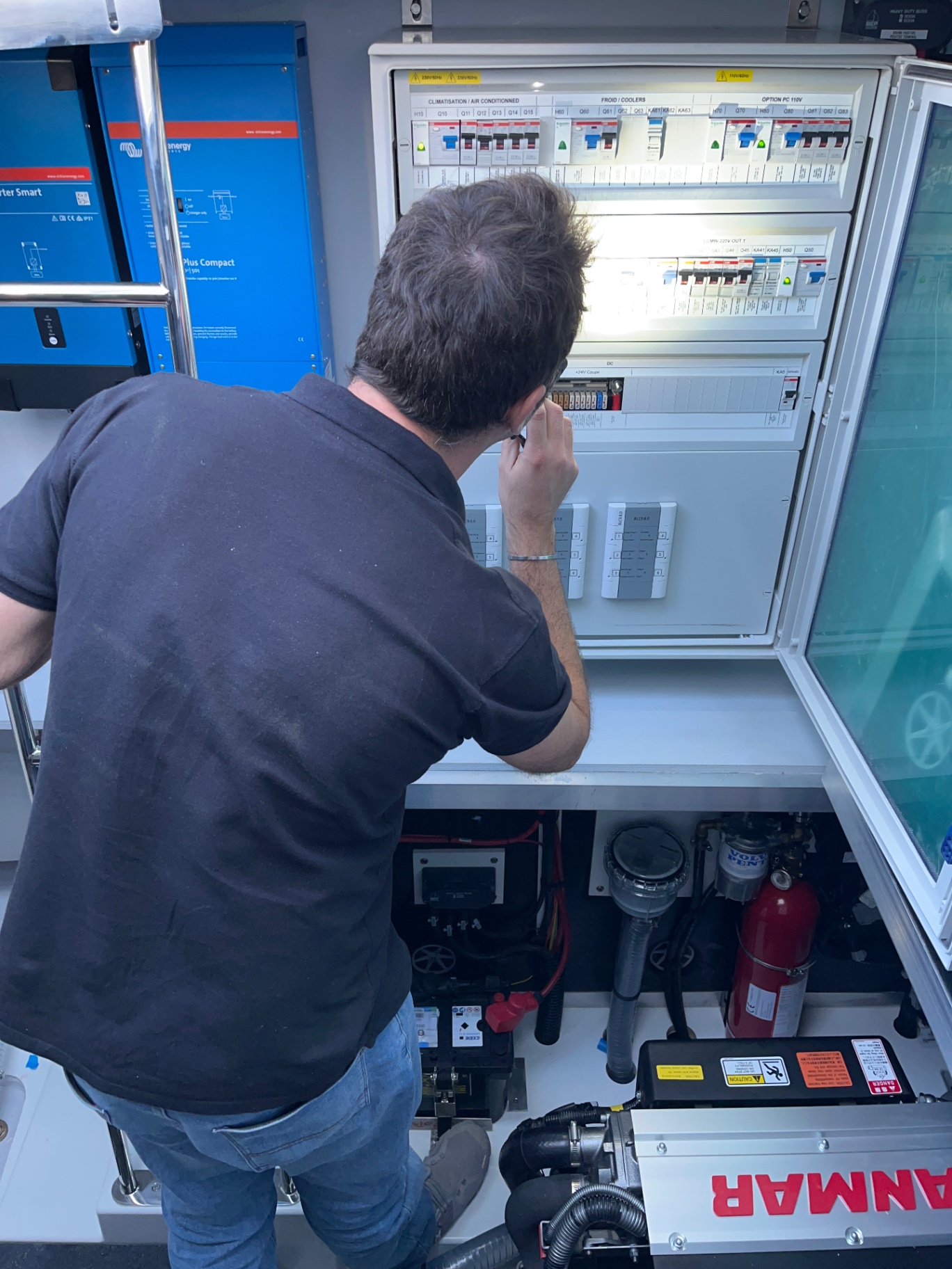 Electrical systems inspection — Victron inverters and distribution panel